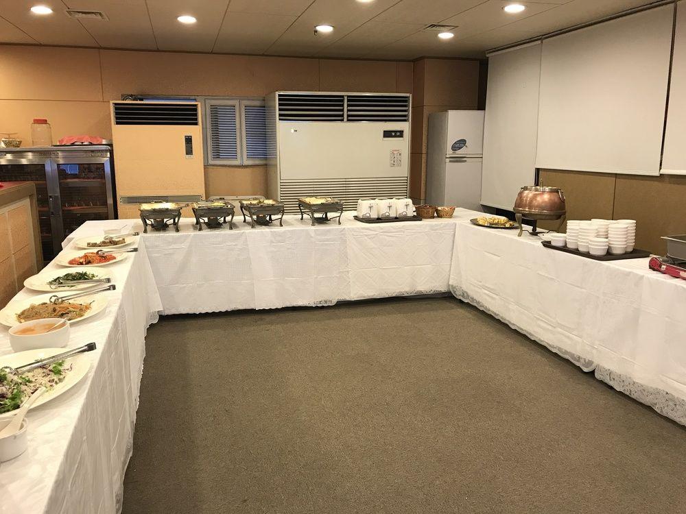 Hotel Seoul Tourist Czedżu Zewnętrze zdjęcie